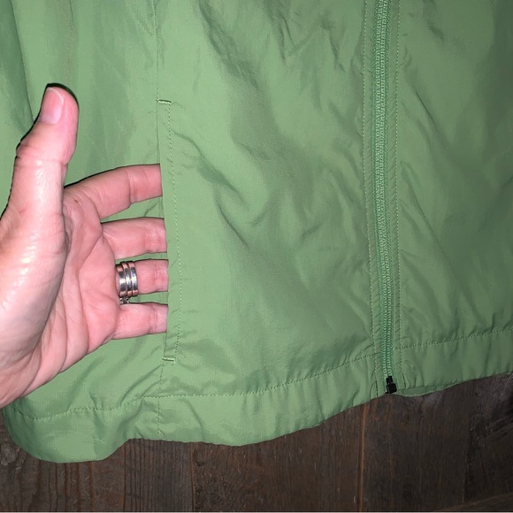 Women’s L GUIDE SERIES Green Nylon Packable Zip Front Jacket Cute Style EXC - Picture 4 of 12